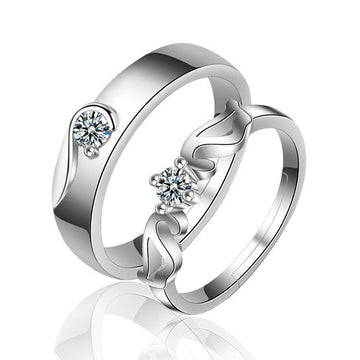 TARADE Amara Crystal Swan Ring